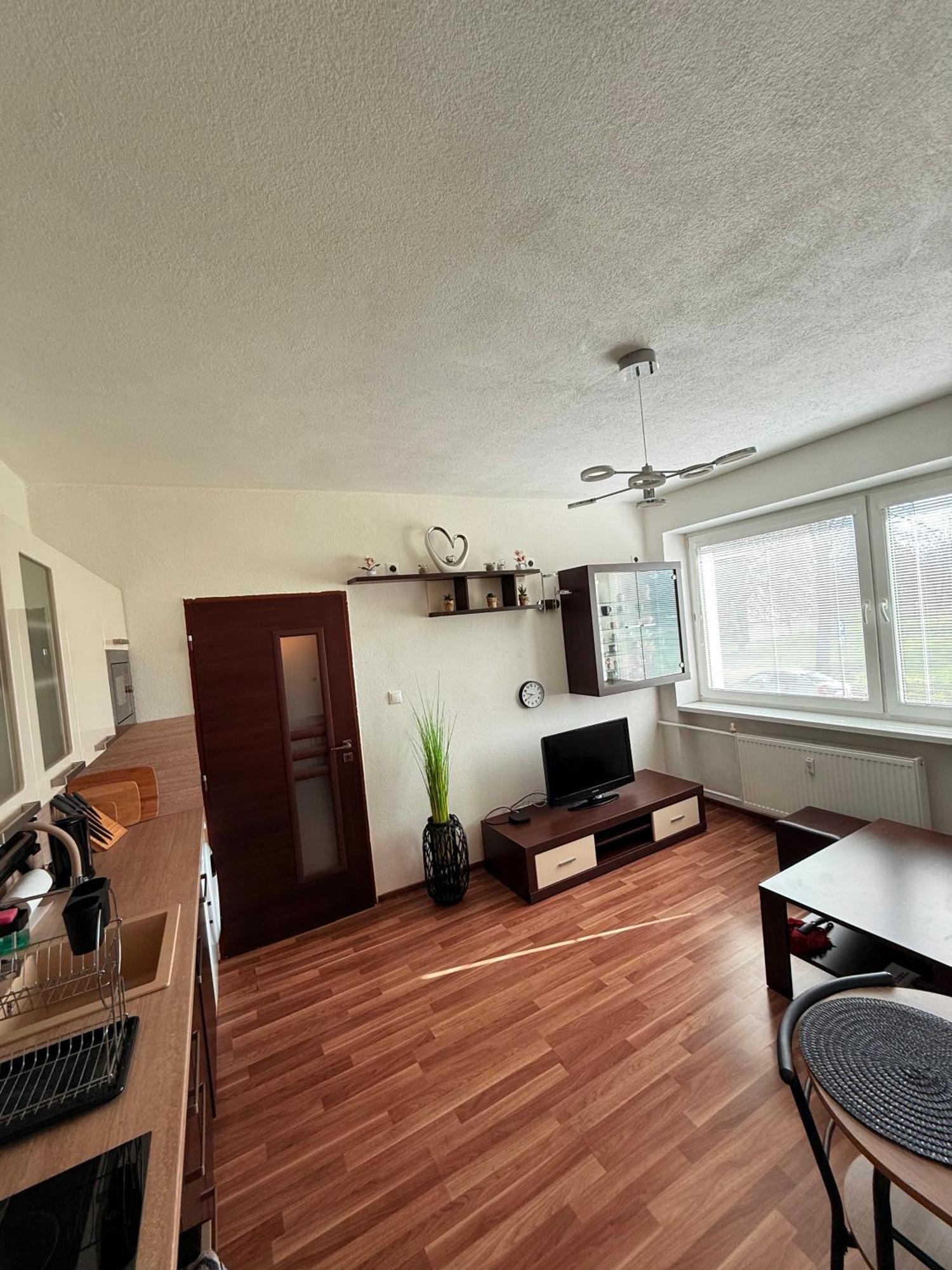 2 Izbovy - Blizko Centra Martin Apartment Ngoại thất bức ảnh